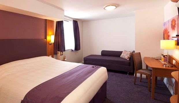 Premier Inn Exeter Central St. Davids Exteriör bild